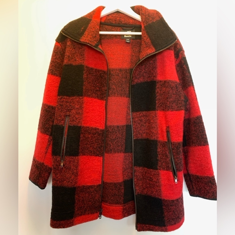 ROOTS RED/BLACK BUFFALO PLAID WOOL JACKET - Size Medium